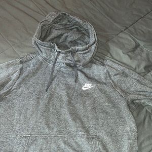NIKE SWEATSHIRT